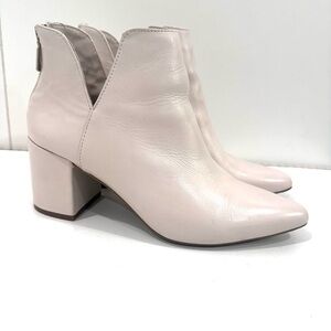 Blondo cream block heel Ankle Boots with back zipper 9.5